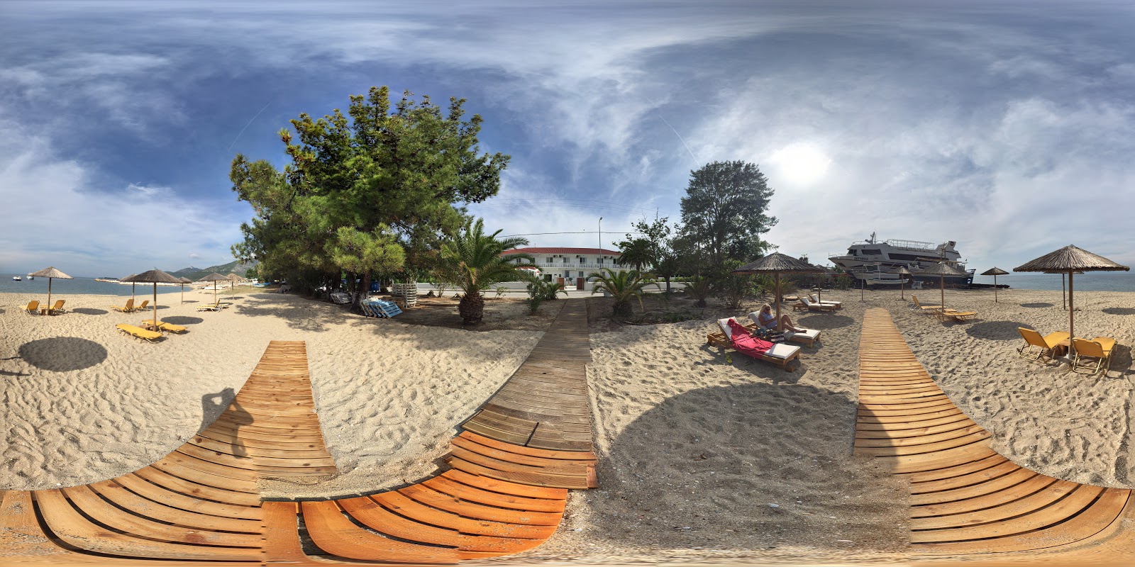 Revive beach photo #8