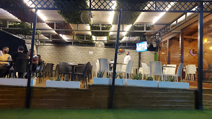Luna Bar Lounge & Restaurant - Autop. de San Isidro 81, Santo Domingo Este