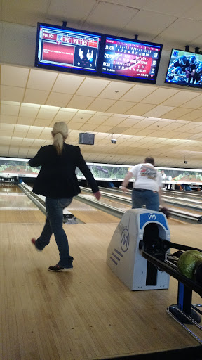 Bowling Alley «Strike Zone Lanes», reviews and photos, 300 Packer St, Sunbury, PA 17801, USA