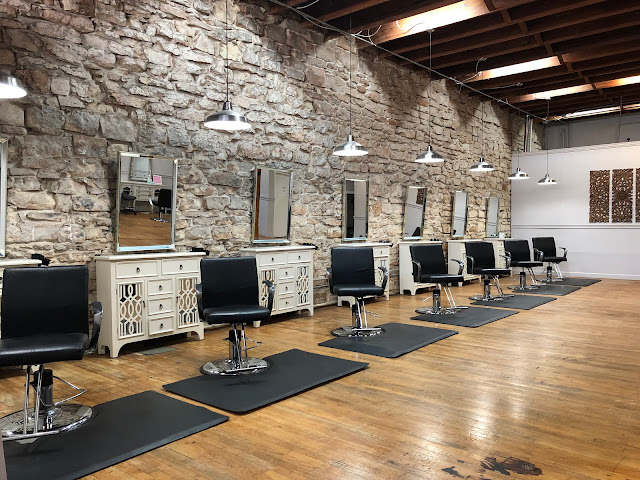 Vintage Beauty Salon