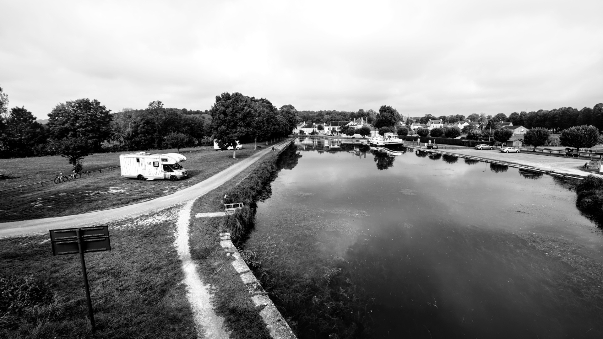 Photo n° 2 de l'avis de ARTonTour. fait le 12/10/2021 à 10:31