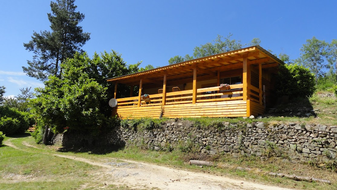 Gîtes la Grange Rossignol à Saint-Apollinaire-de-Rias (Ardèche 07)