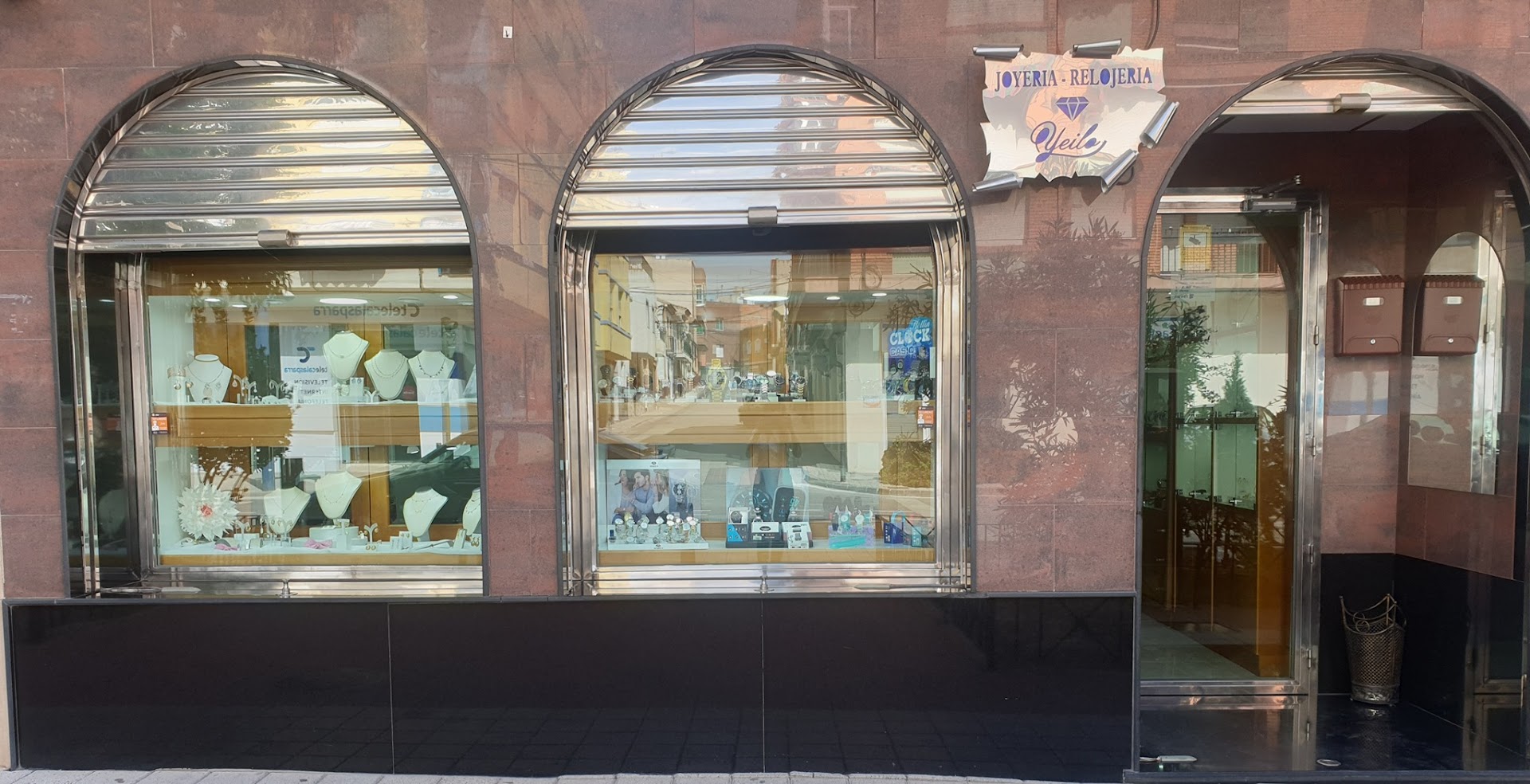 Joyería y Relojería Yeilo