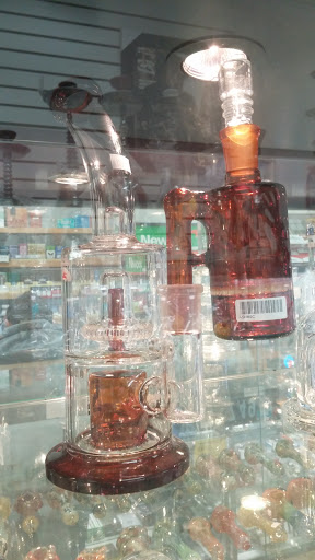 Tobacco Shop «Smoke & Cigar Inc», reviews and photos, 12443 116th Ave NE, Kirkland, WA 98034, USA