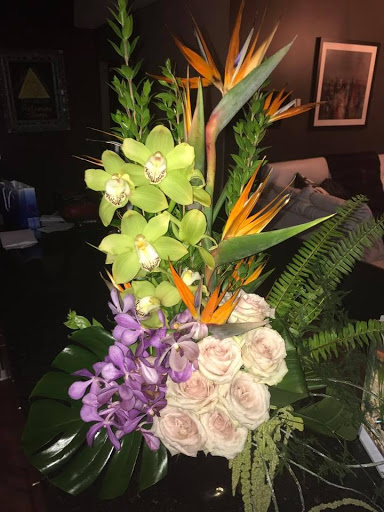 Florist «Royal Petals», reviews and photos, 188 E Wend St, Lemont, IL 60439, USA