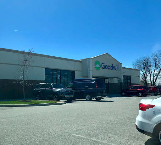 Goodwill Store, 3133 Stones Crossing Rd W, Greenwood, IN 46143, USA, 
