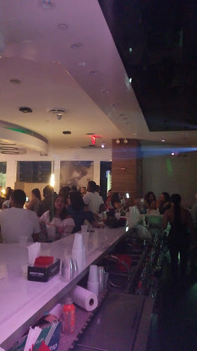 Latin American Restaurant «Silhouette», reviews and photos, 5668 Broadway, Bronx, NY 10463, USA