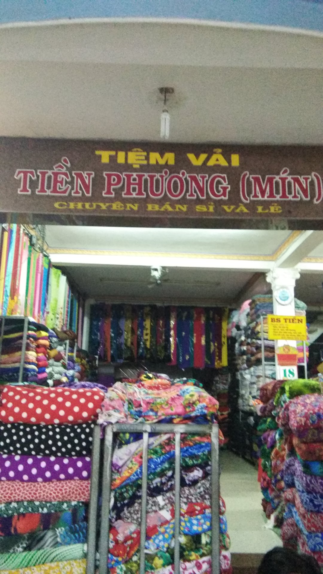 Tiệm Vải Nhật Linh