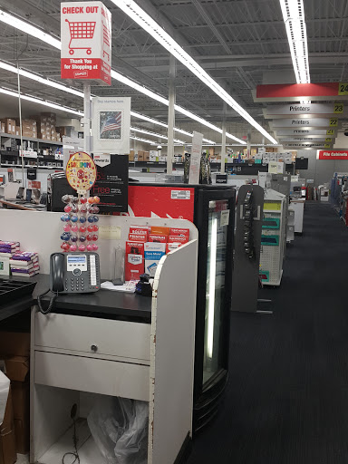Office Supply Store «Staples», reviews and photos, 2081 Harrodsburg Rd, Lexington, KY 40504, USA