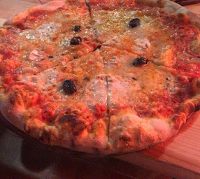 Photo n°45 de Pizza Charly Les Tables à Marseille ()