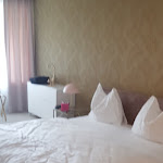 Photo n°15 de l'avis de Agatha.a fait le 04/08/2022 à 13:15 sur le  goldfinger + suites à Lana