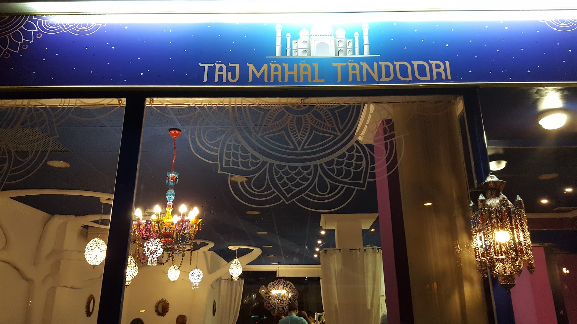 Taj Mahal Tandori Restaurante Hindú