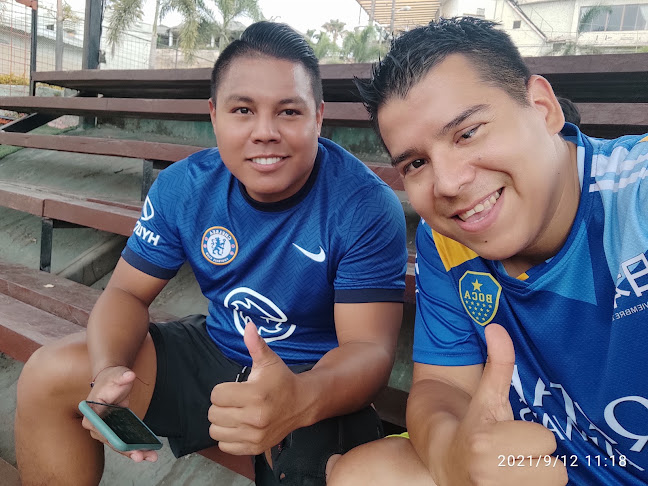 Opiniones de Maruri en Guayaquil - Campo de fútbol
