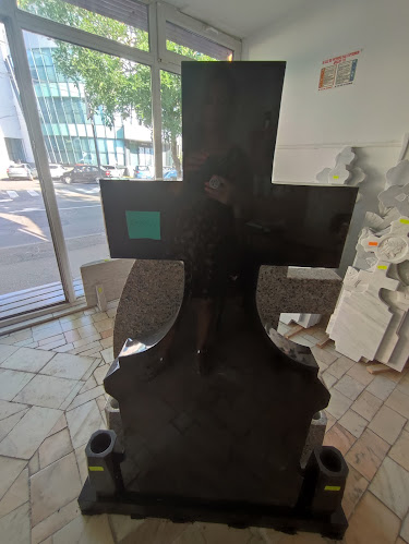 telefon MARMOLUX - Marmura și granit