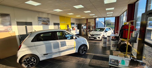 Photo 1 - RENAULT Suippes Auto