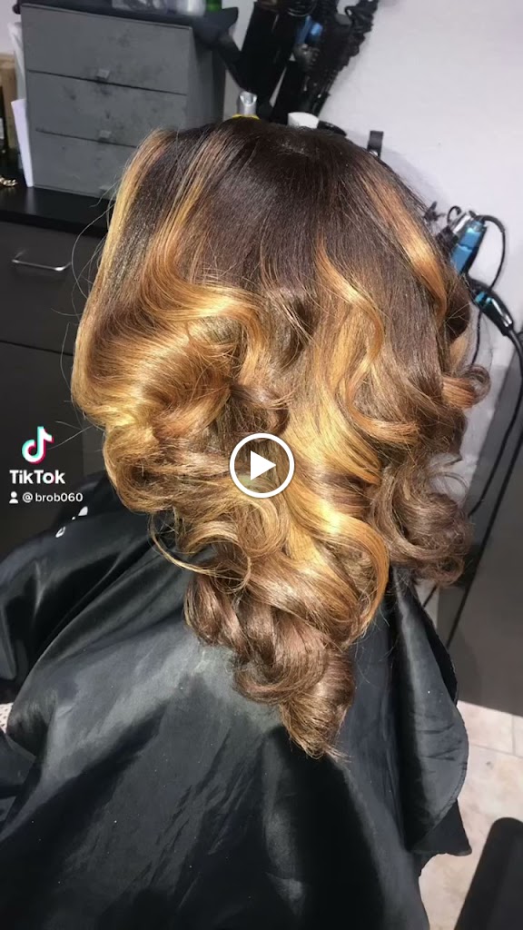 Dream Images Salon With Hair Dr.Roberts 78665