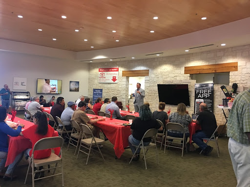 Toyota Dealer «Toyota of Dallas», reviews and photos, 2610 Forest Ln, Dallas, TX 75234, USA