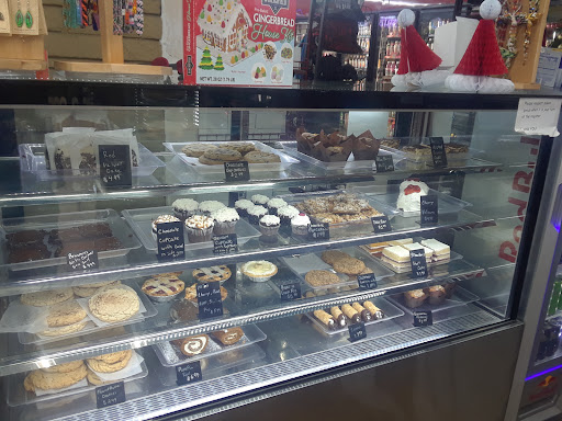 Grocery Store «Village Market», reviews and photos, 40869 Sierra Dr, Three Rivers, CA 93271, USA