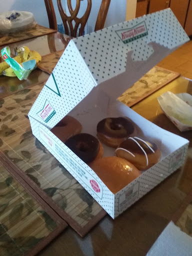 Bakery «Krispy Kreme Doughnuts», reviews and photos, 1495 N Dysart Rd, Avondale, AZ 85323, USA