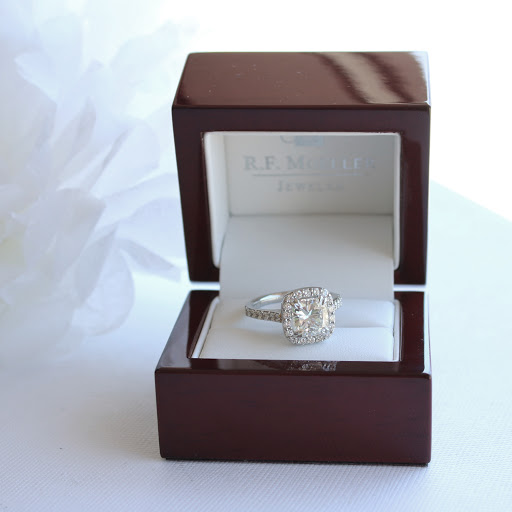 Jewelry Store «R.F. Moeller Jeweler», reviews and photos, 651 Nicollet Mall #209, Minneapolis, MN 55402, USA