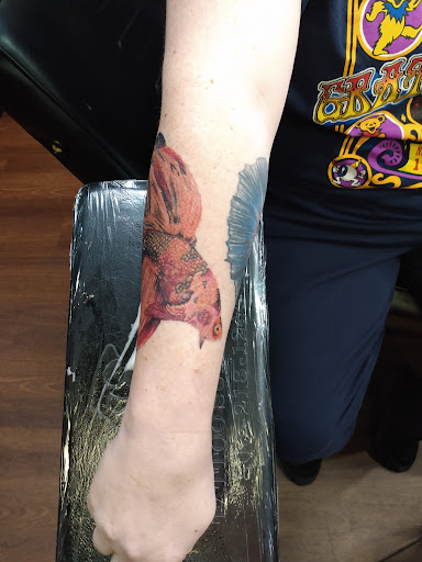 Find are hand tattoos a bad idea for your next unique tattoo in Peoria at Big Top Tat2