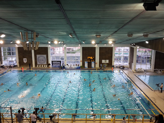 Κλειστό Δημοτικό Κολυμβητήριο Καρπενησίου