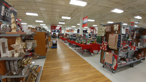 Department Store «T.J. Maxx», reviews and photos, 903 St George Ave, Woodbridge, NJ 07095, USA