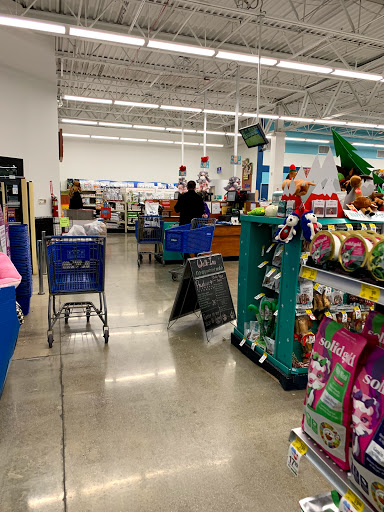 Pet Supply Store «PetSmart», reviews and photos, 291 Skokie Blvd, Northbrook, IL 60062, USA