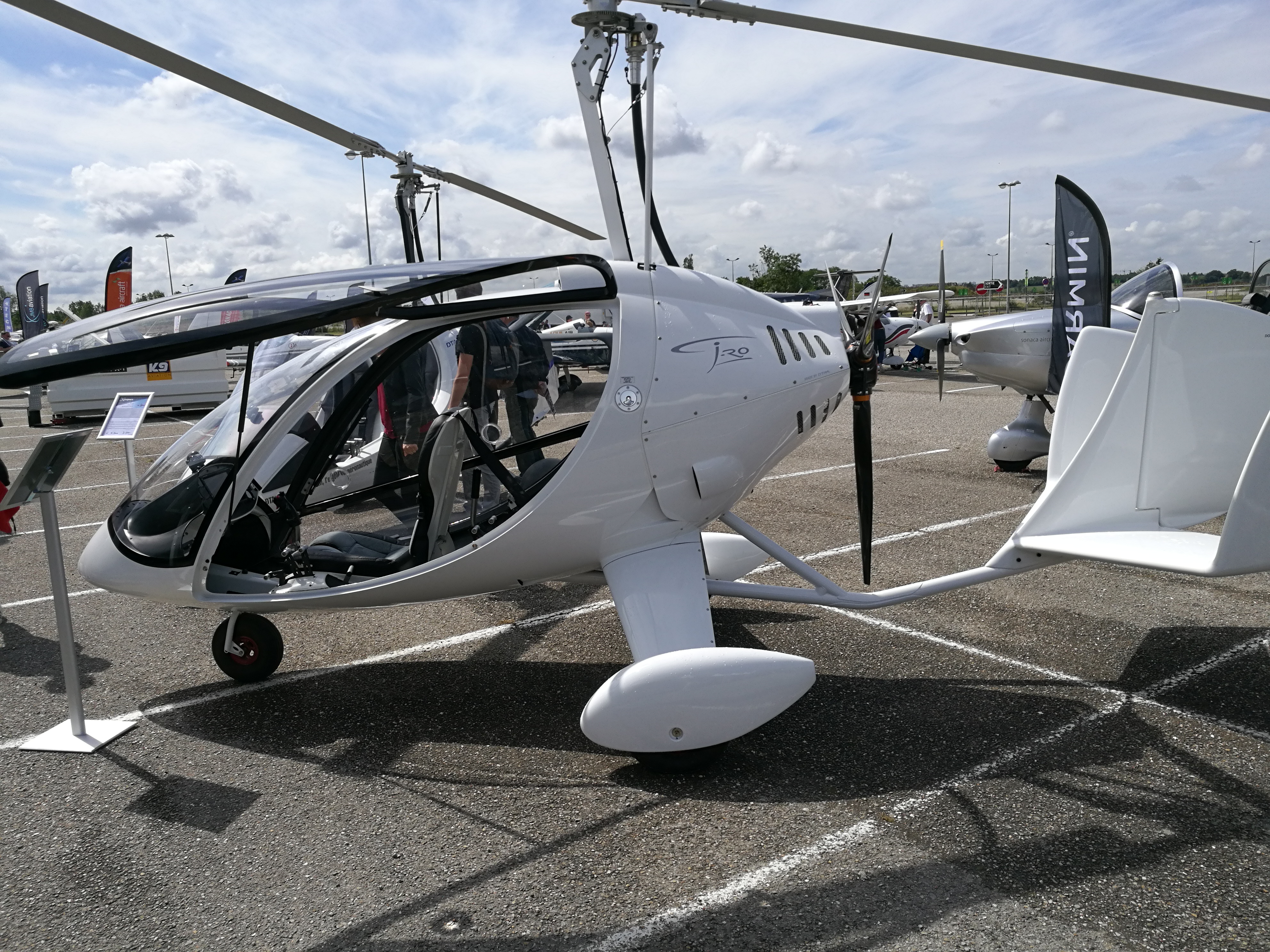 Photo n° 22 de l'avis de Frenchnraughmoobthoj.h fait le 17/06/2019 à 17:01