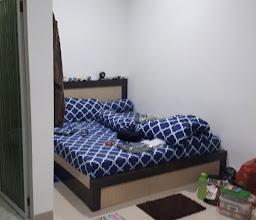 BEN HOUSE KOST photo