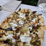 Photo n°1 de l'avis de Chiara.l fait le 28/07/2021 à 22:45 sur le  pinsa e buoi dei...San Giovanni à Rome