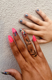 Deluxe Nails & Spa at Alliance Shopping - 15% OFF First Visit