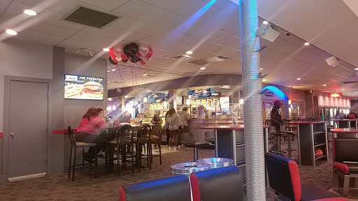 Bowling Alley «Boston Bowl», reviews and photos, 820 William T Morrissey Blvd, Dorchester, MA 02122, USA