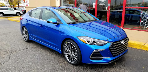 Tire Shop «Discount Tire Store - Joliet, IL», reviews and photos, 1719 W Jefferson St, Joliet, IL 60435, USA