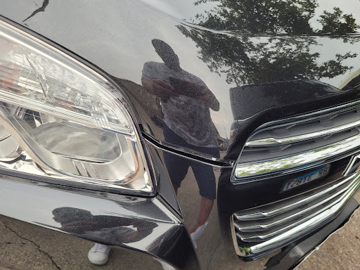 Auto Body Shop «Rogers Park Auto Body Shop», reviews and photos, 6828 N Clark St, Chicago, IL 60626, USA