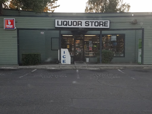 Liquor Store «Eastport Liquor Store», reviews and photos, 4229 SE 82nd Ave #1, Portland, OR 97266, USA