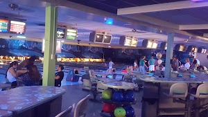 Pins & Pizza - photo 18
