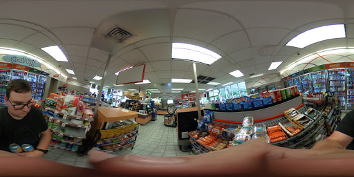 Gas Station «Speedway», reviews and photos, 436 W Army Trail Rd, Bloomingdale, IL 60108, USA