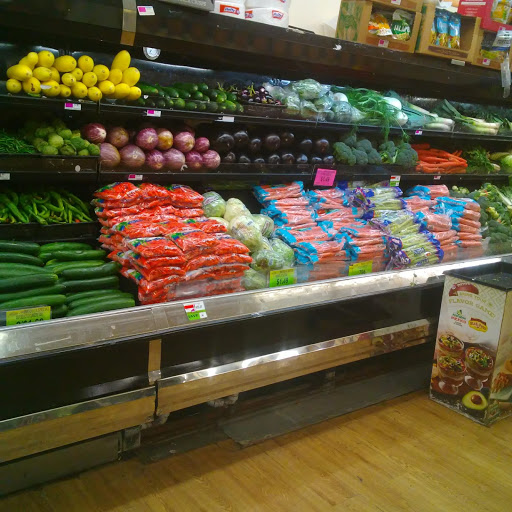 Grocery Store «Supreme Shop n Bag», reviews and photos, 4301 Walnut St, Philadelphia, PA 19104, USA