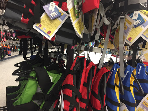 Sporting Goods Store «Big 5 Sporting Goods», reviews and photos, 1575 Mt Hood Ave #120, Woodburn, OR 97071, USA