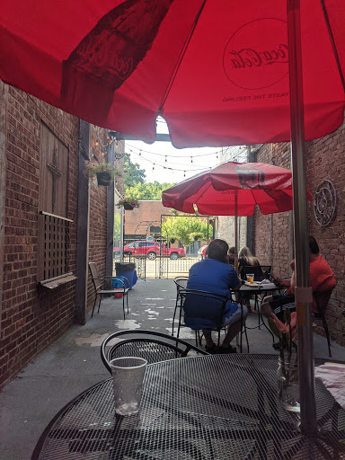 Coffee Shop «Shades Café & Steakhouse», reviews and photos, 2119 W Cumberland Ave, Middlesboro, KY 40965, USA