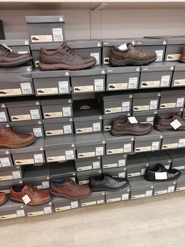 Kiskunhalas, Zone Bevásárlópark, Fűzér u. 2, 6400