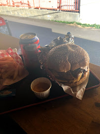 Plats et boissons du Restaurant Burger House à Saint-Pierre - n°2