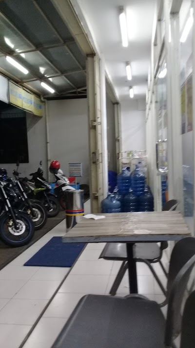 Photos of Indomaret - Jl. Wates Km 7