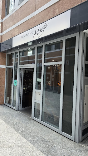 Salon Image
