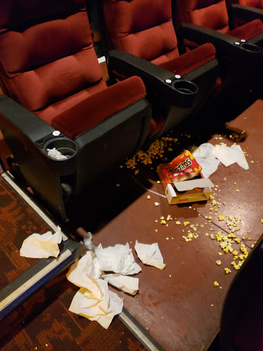 Movie Theater «AMC Showplace Cicero 14», reviews and photos, 4779 W Cermak Rd, Cicero, IL 60804, USA