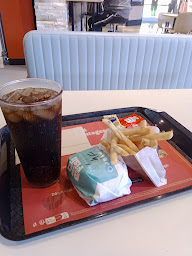 Photo n°74 de Burger King à Puteaux ()