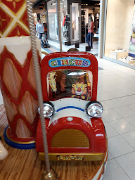 Photo n°3 de Centre Commercial Carrefour Laon La Romanette à Laon ()