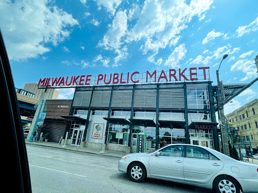Milwaukee Public Market Parking