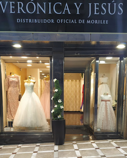 Verónica y Jesús novias